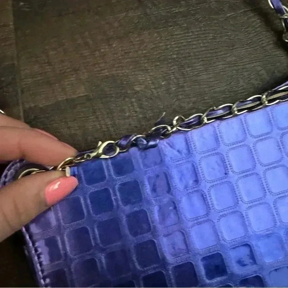 Hello kitty 5/$25 🎀Metallic chain mini purse Y2K - Picture 3 of 7